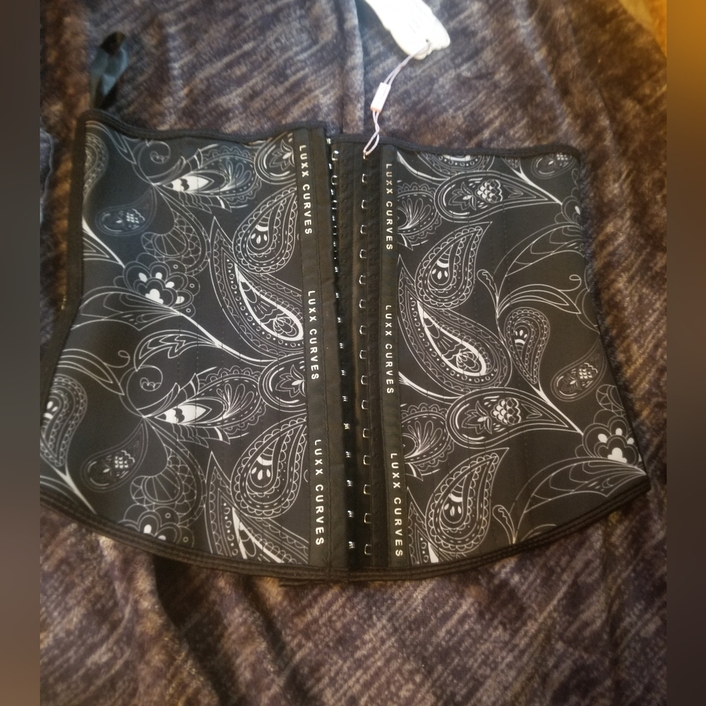 Luxx curves waist trainer